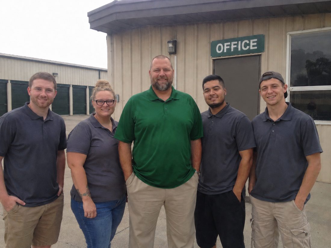 Pest control professionals in Davie, FL